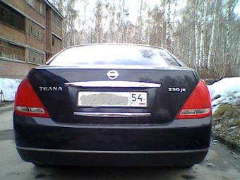 2003 Nissan Teana Pictures