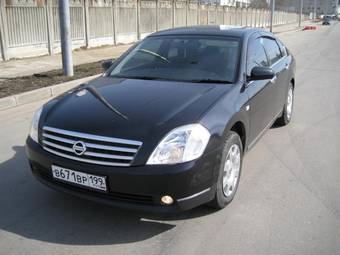 2003 Nissan Teana Pictures
