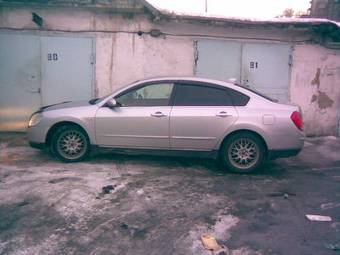2003 Nissan Teana Photos