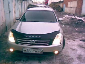 2003 Nissan Teana Pictures