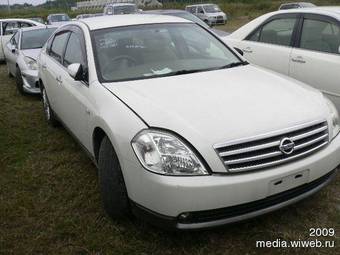 2003 Nissan Teana Pictures