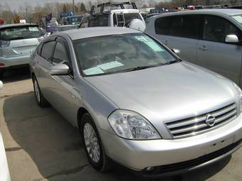 2003 Nissan Teana Pictures