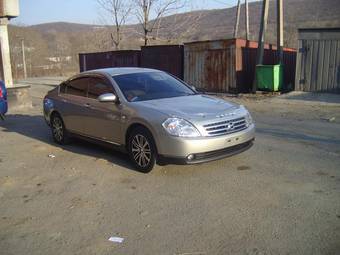 2003 Nissan Teana Photos