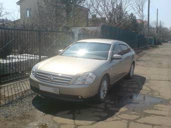 2003 Nissan Teana Pictures