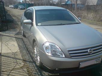 2003 Nissan Teana Photos