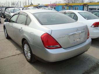 2003 Nissan Teana Pictures
