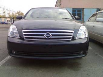 2003 Nissan Teana Photos