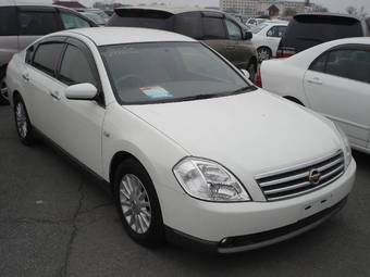 2003 Nissan Teana Pictures