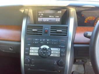 2003 Nissan Teana Photos