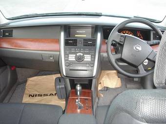 2003 Nissan Teana Photos