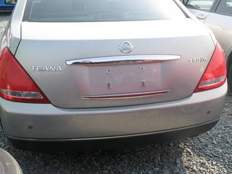 2003 Nissan Teana Photos
