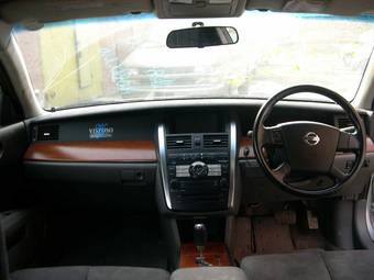 2003 Nissan Teana Pictures