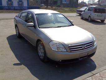 2003 Nissan Teana Pictures