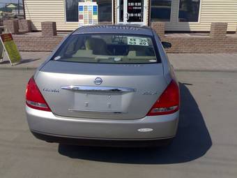 2003 Nissan Teana Photos