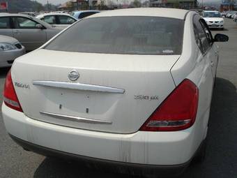 2003 Nissan Teana Photos