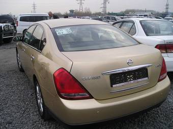 2003 Nissan Teana Photos