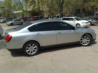 2003 Nissan Teana Pictures