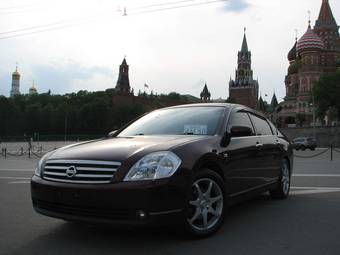 2003 Nissan Teana Pictures