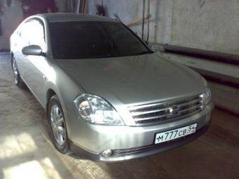 2003 Nissan Teana Photos