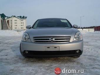 2003 Nissan Teana Photos