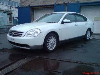 2003 Nissan Teana Pictures