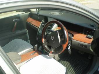 2003 Nissan Teana Pictures