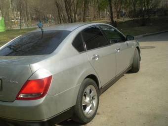 2003 Nissan Teana Pictures