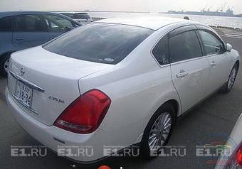 2003 Nissan Teana Pictures