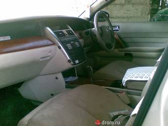 2003 Nissan Teana Photos