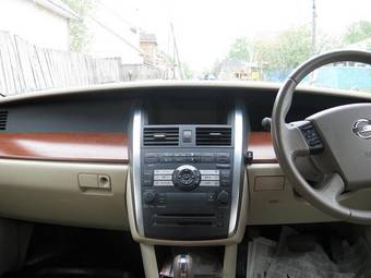 2003 Nissan Teana Photos