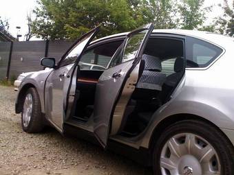 2003 Nissan Teana Pictures