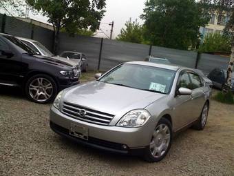 2003 Nissan Teana Photos