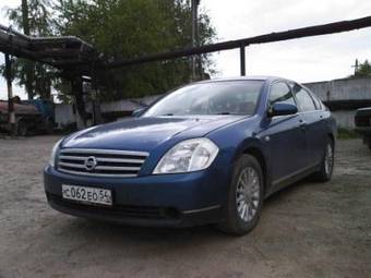 2003 Nissan Teana Photos