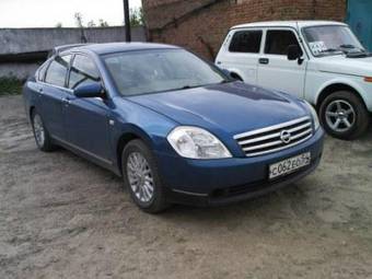 2003 Nissan Teana Pictures