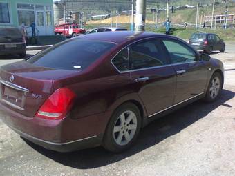 2003 Nissan Teana Photos