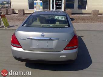 2003 Nissan Teana Pictures