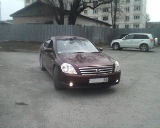 2003 Nissan Teana Pictures