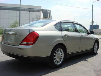 2003 Nissan Teana Pictures