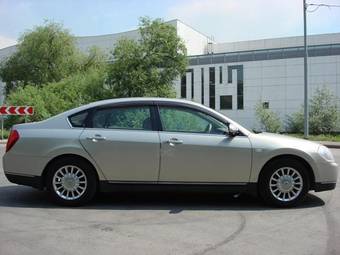 2003 Nissan Teana Photos