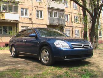 2003 Nissan Teana Photos