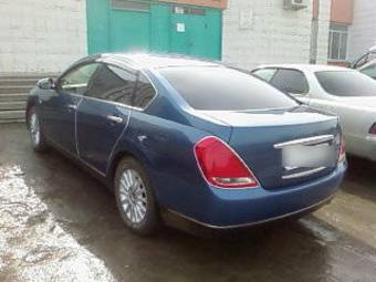 2003 Nissan Teana Photos