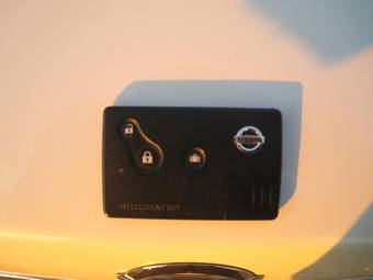 2003 Nissan Teana Pictures