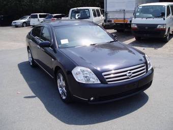2003 Nissan Teana Pictures