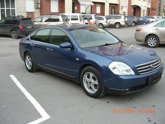 2003 Nissan Teana Photos