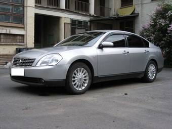 2003 Nissan Teana Pictures