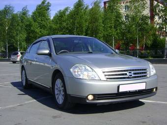 2003 Nissan Teana Photos