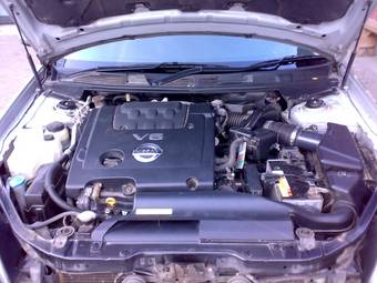 2003 Nissan Teana Pictures