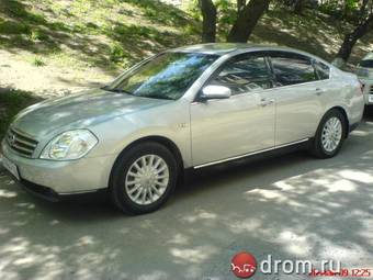 2003 Nissan Teana Pictures