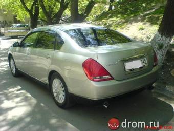 2003 Nissan Teana Photos