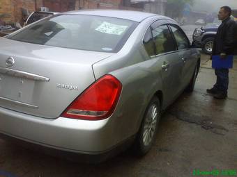 2003 Nissan Teana Photos